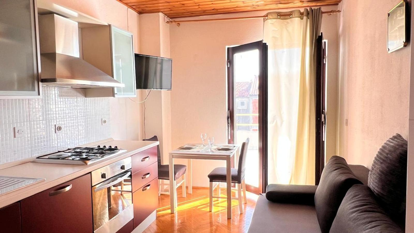 Apartment Kuba Makarska Exteriör bild